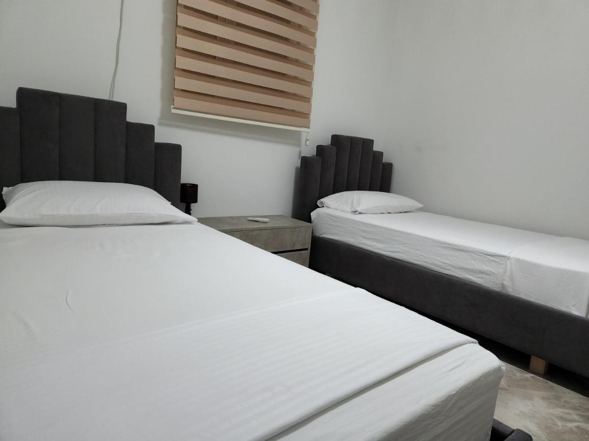 Panorama View Apt, 150M To Beach, 750M Lungo Mare Apartment Vlore Ngoại thất bức ảnh